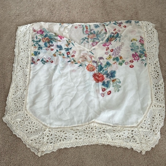 Johnny Was- Floral Print Eyelet Lace Sleeveless Poncho - Picture 4 of 6